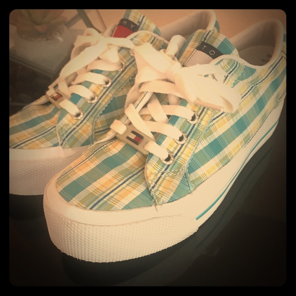 Tommy Hilfiger Rare 🚨Plaid Platform Sneakers